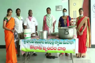 Breakfast free for sanitary staff in mahabubabad