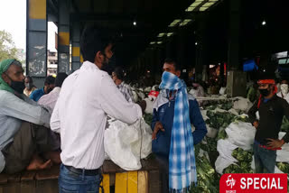 lockdown affect in Asia largest vegetable market at Azadpur