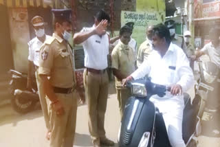 Minister Nani visited Machilipatnam on a scooter