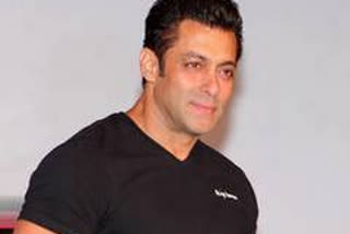 salman extends monetary help to radhe crew members to brave financial crunch