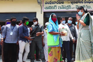 Distribution of masks and vegetables to sanitary workers in Chilakkalurpeta