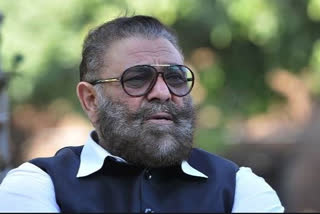 yograj singh appeal to public to stay at home