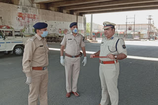 Rajkot ig surprise checking on checkpost