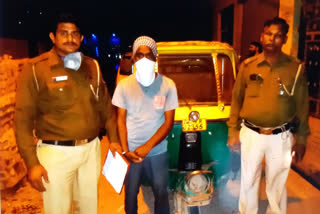 nihal vihar police arrested one smuggler liquor during lockdown