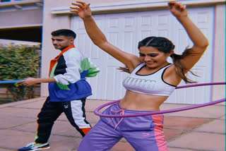 Sara Ali Khan 'misses sun, sky' shares picture doing Hula Hoop