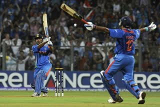 Suggested Dhoni to promote himself during 2011 World Cup Final  Sachin Tendulkar  MS Dhoni  MSD  Sachin  Tendulkar  Dhoni  2011 World Cup Final  2011 உலகக் கோப்பை  2011 உலகக் கோப்பை இந்திய அணி வெற்றி  தோனி, யுவராஜ் இணை  2011 உலகக் கோப்பை குறித்து மனம் திறந்த சச்சின் தெண்டுல்கர்