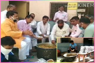 loni mla nand kishore gurjar distribution  food for poor people