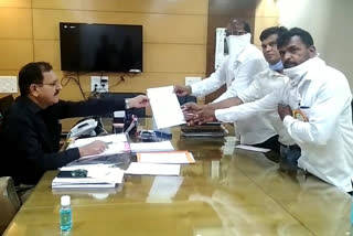 10.30 lakh check sent to Chief Minister's Relief Fund from Valsad