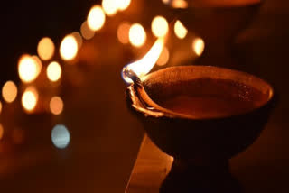 people chanted gayatri mantra in bbsr after lit diya