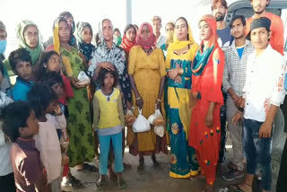 People of Kinnar community distributed ration among the poor in Palwal