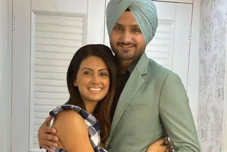 Harbhajan Singh and wife Geeta to feed 5000 families in Jalandhar