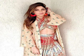 Kanika Kapoor discharged after testing negative in sixth test