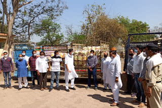 MLA Rana Vikram Singh handed over ration to the administration to help the poor