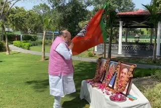 On BJP's 40th foundation day, Amit Shah pays floral tribute to Syama Prasad Mukherjee, Deendayal Upadhyaya