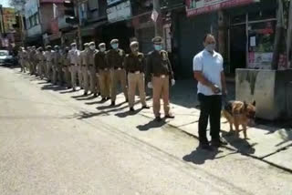 Una Police did flag march