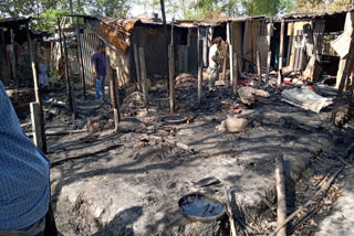 3 Houses and 4 shops were destroyed in the devastating fire in Balurghat