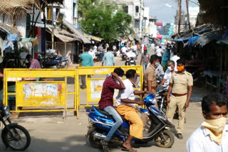 தொடர்ந்து விதிகளை மீறும் மக்கள்