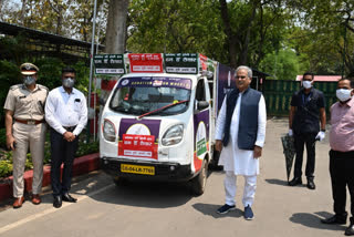 raipur cm inaugrated donation on wheels