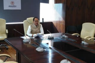 Chief Minister Shivraj Singh Chauhan reviews drinking water arrangements