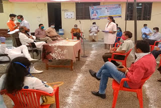 MP Sudhir Gupta reviews meeting with administrative officials in Manasa development block