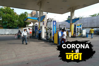 social distancing is being followed  at petrol pumps