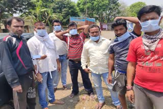 AJSU MP and MLA distributed masks in Bokaro