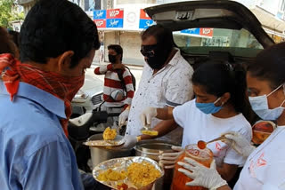 serviceable instituons of thane food donation to hungry peoples