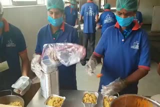 food preparing in Indira canteen