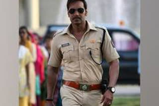 ajay devgn shares video of police, mumbai police thanks to hm