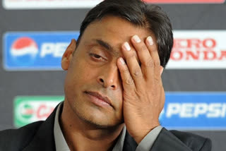 shoaib akhtar urged india for 10 thousand ventilators for pakistan indians trolled him