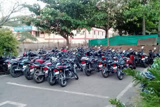 Chikkodi police seized 70 plus bike time of lockdown in city