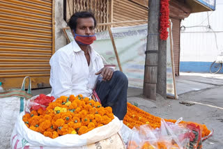 Flowers seller