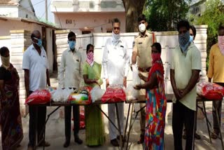 ramakrishna reddy distributed food items at dattappagudem yadadri bhuvanagiri district