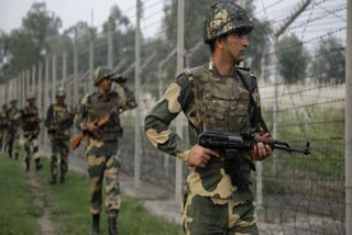 വെടി നിറുത്തൽ കരാര്‍ ലംഘനം  പാകിസ്ഥാൻ  violate ceasefire along LoC in Uri, Keran sector  LoC in Uri, Keran sector  വെടി നിറുത്തൽ കരാര്‍