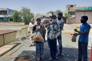 Sister gave shoulder to brother's bier in itarsi of hoshangabad district