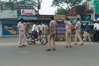 mask-check-by-jagatsinghpur-police-over-covid19