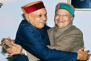 virbhadra-singh-wishes-dhumal-on-his-76-birthday