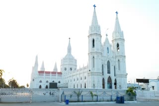 covid-19-velankanni-church-completely-desereted-on-good-friday