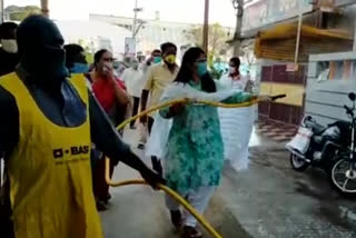 Kesineni_Swetha_Sprays_Hypochloride_Liquid_In vijayawada 11th Divisions