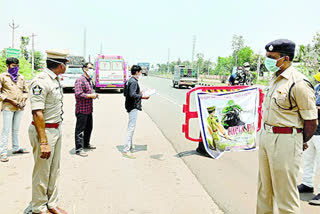 SP examined   checkpost   in  kothapet