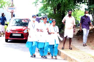 Kerala Nurses  Healthcare Workers  Medical Staff  COVID 19 Pandemic  Novel Coronavirus  Anna Soubry  World Health Organization  கேரள செவிலியர்களுக்கு தலை வணங்குகிறேன்  உலக சுகாதார அமைப்பு  கேரள செவிலியர்களுக்கு பாராட்டு  பிரிட்டன், அமெரிக்கா, கரோனா வைரஸ், கோவிட்-19