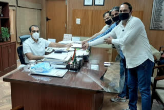education Clerk staff donate to bhiwani DC one  lakh to fight CORONA
