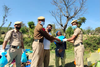 home Guards distributed ration among needy in bilaspur