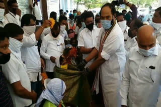 The services of sanitary workers are appreciated By MP Uttam Kumar reddy