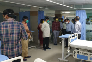 goverment official visited covid 19 hospital