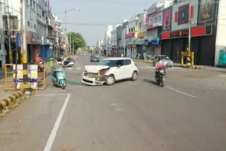 Mysore: collision between cars