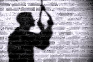Corporator angry with ward commissioner's behavior attempted suicide in palamu