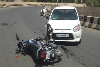 accident-among-2-policemen-in-himatnagar-1-killed-1-serious