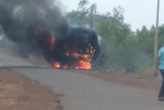 The lorry burns in an electrical accident