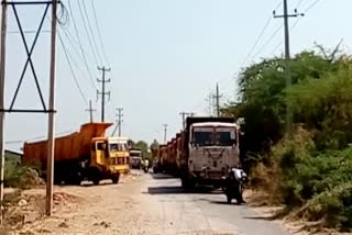 sand mafiya continuing during lockdown in bellary